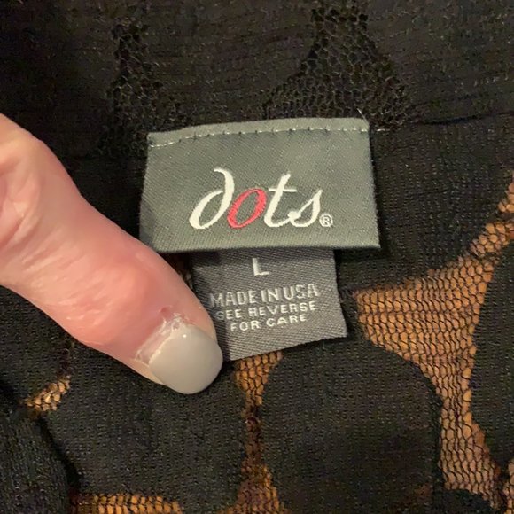 Black large Scale Lace, Top Layer, Elastic waisted peplum jewel buttons - Picture 5 of 7